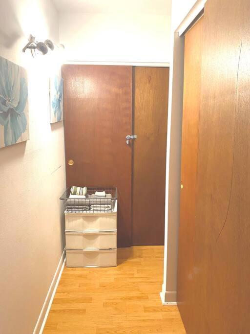 Entire Loft - Elevator - Balcony - Free P - 10M Downtown Lejlighed Québec Eksteriør billede