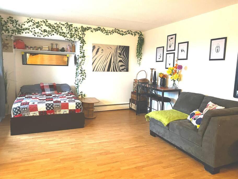 Entire Loft - Elevator - Balcony - Free P - 10M Downtown Lejlighed Québec Eksteriør billede